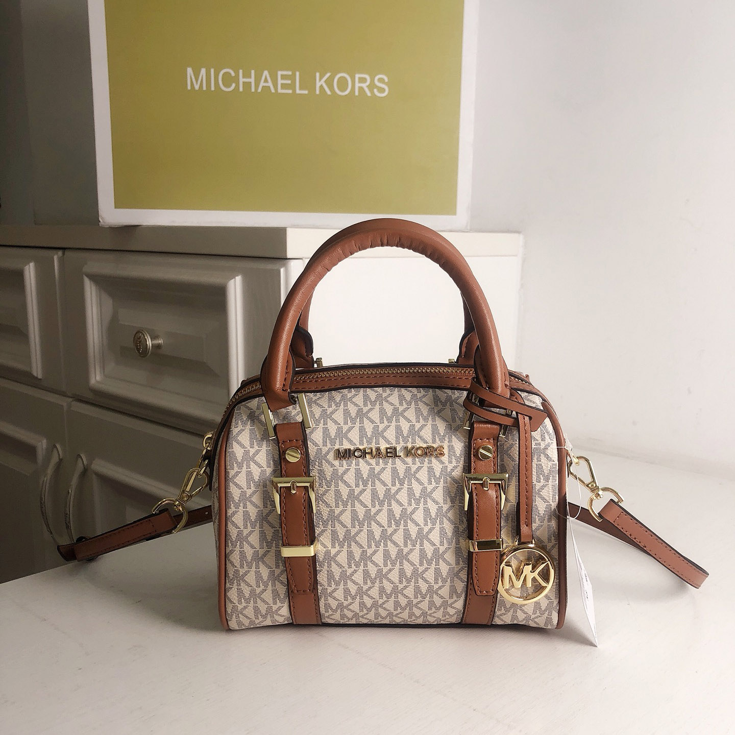 Discount Luxury Bags - 新しいマイケルコース女性高級デザインハンドバッグ高品質レジャークラシッククロスボディバッグ旅行ショルダーバッグ絶妙な女性のギフト