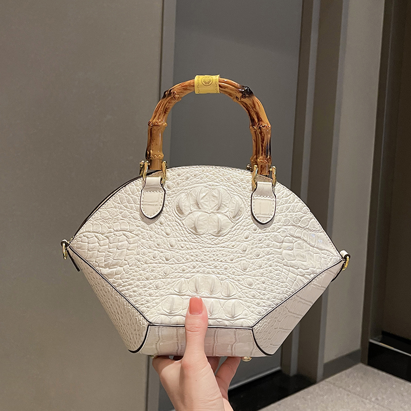 Luxury Bags For Women Sale - 女性のためのクロコダイルハンドバッグ,竹の模造クロコダイルハンドバッグ,良質,デザイナーブランド,ファッショナブルなシェル,素晴らしいオファー