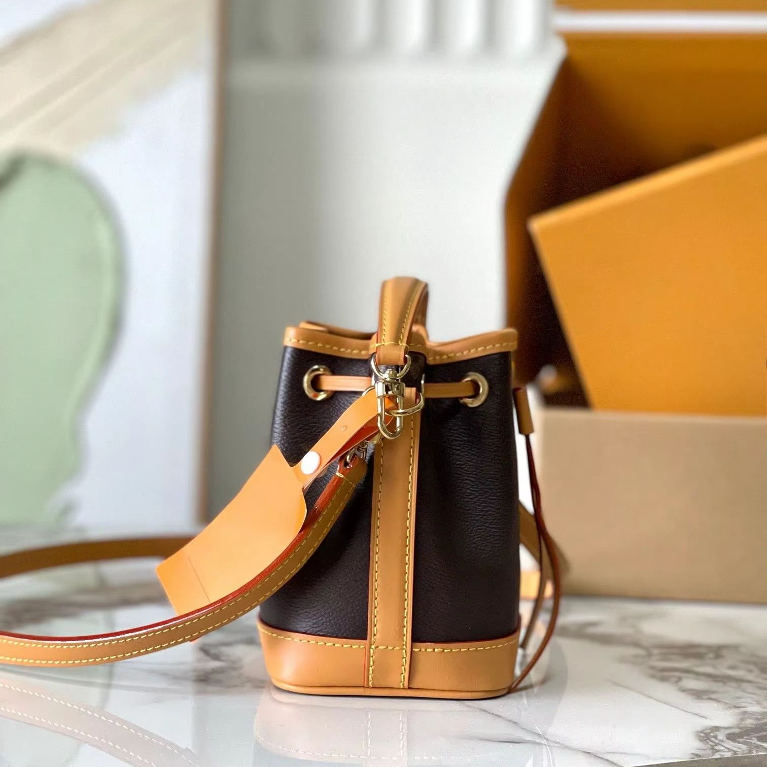 モノグラムキャンバスミニバケットハンドバッグ、ラグジュアリー - Tote Bag Leather Monogram のレビューと価格