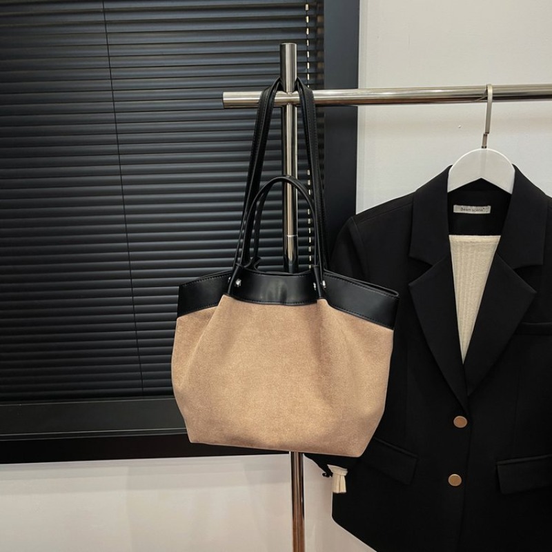 高級おむつバッグ レディース レザー ショルダーハンドバッグ - Luxury Bags Paris のレビューと価格