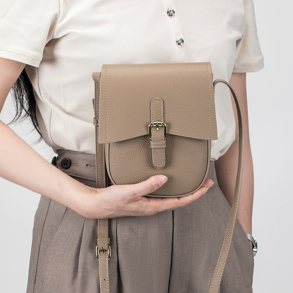 女性のための本革のショルダーバッグ,牛革の高級トートバッグ, - Luxury Bags Consignment のレビューと価格