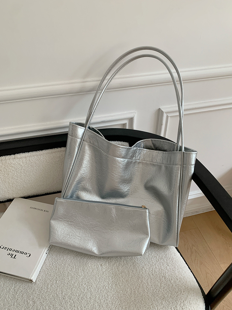 カジュアル大容量トートバッグ通勤デザイナー女性ショルダーバッ - Luxury Bag Collection のレビューと価格