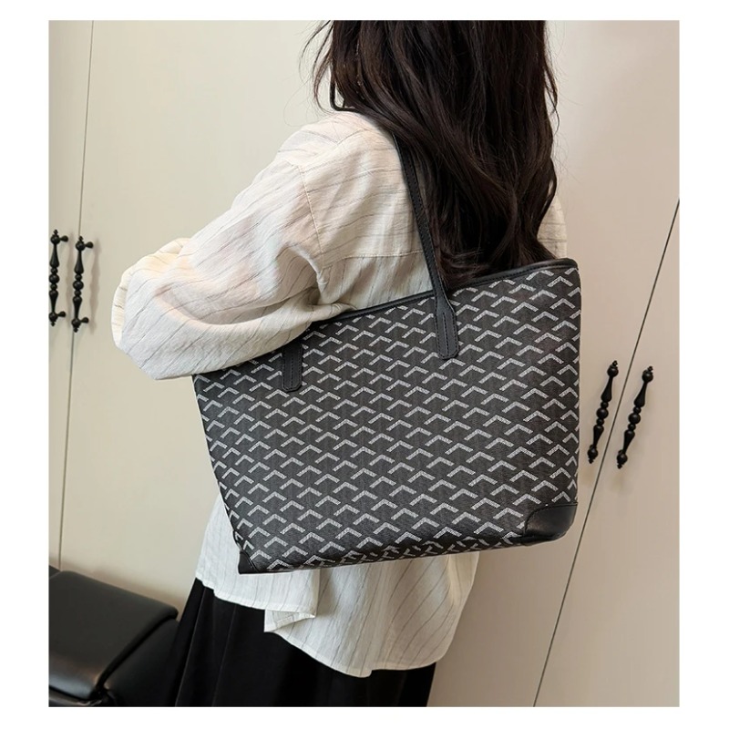 クラシックデザイナーパリおむつバッグエレガントなレザークロス - Luxury Bags Paris のレビューと価格