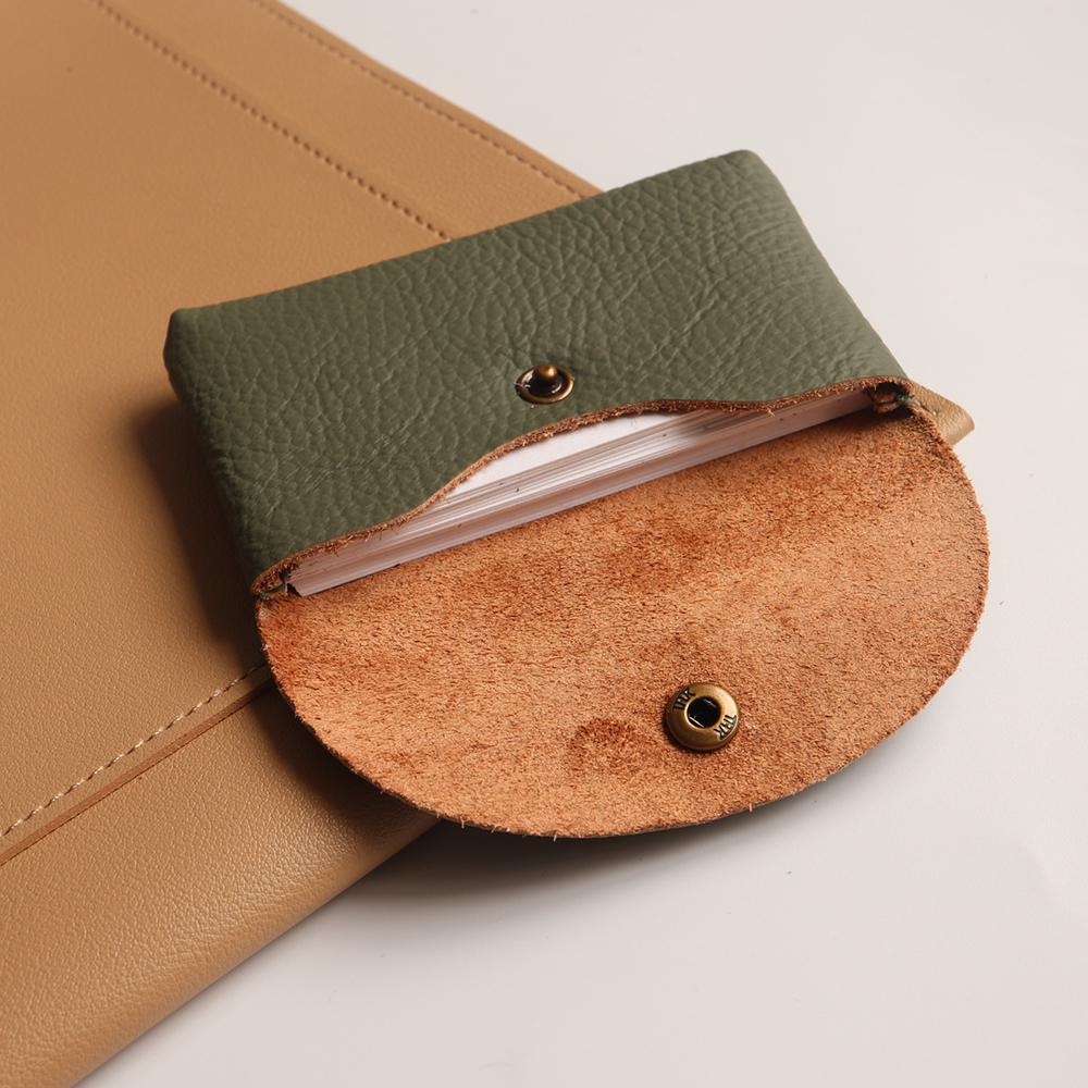 女性用本革ミニウォレット,小さなパーソナライズされたカードホ - Luxury Bags Consignment のレビューと価格
