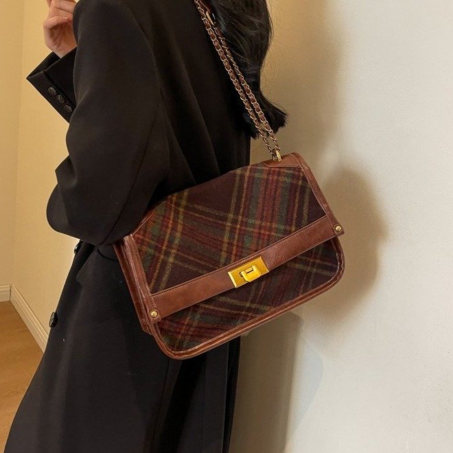 ファッショナブルなバッグ トレンディなデザイン レターロゴ  - Luxury Bags Paris のレビューと価格