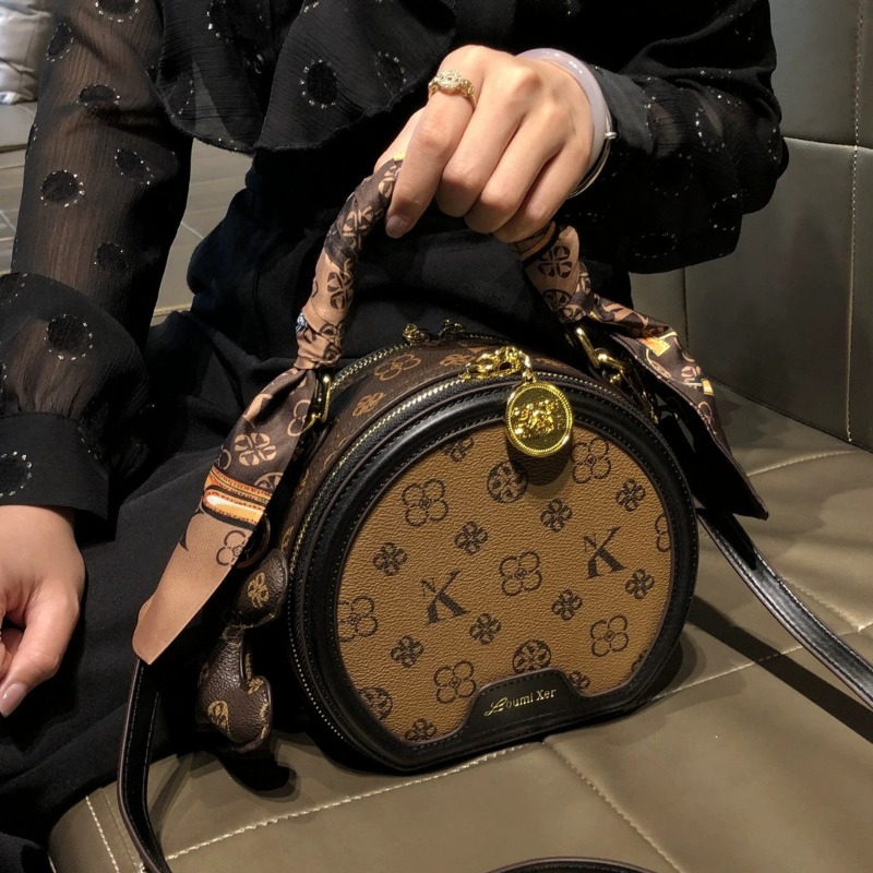 カジュアルでシンプルなヴィンテージ風クラシックデザイナー、パ - Luxury Bags Paris のレビューと価格