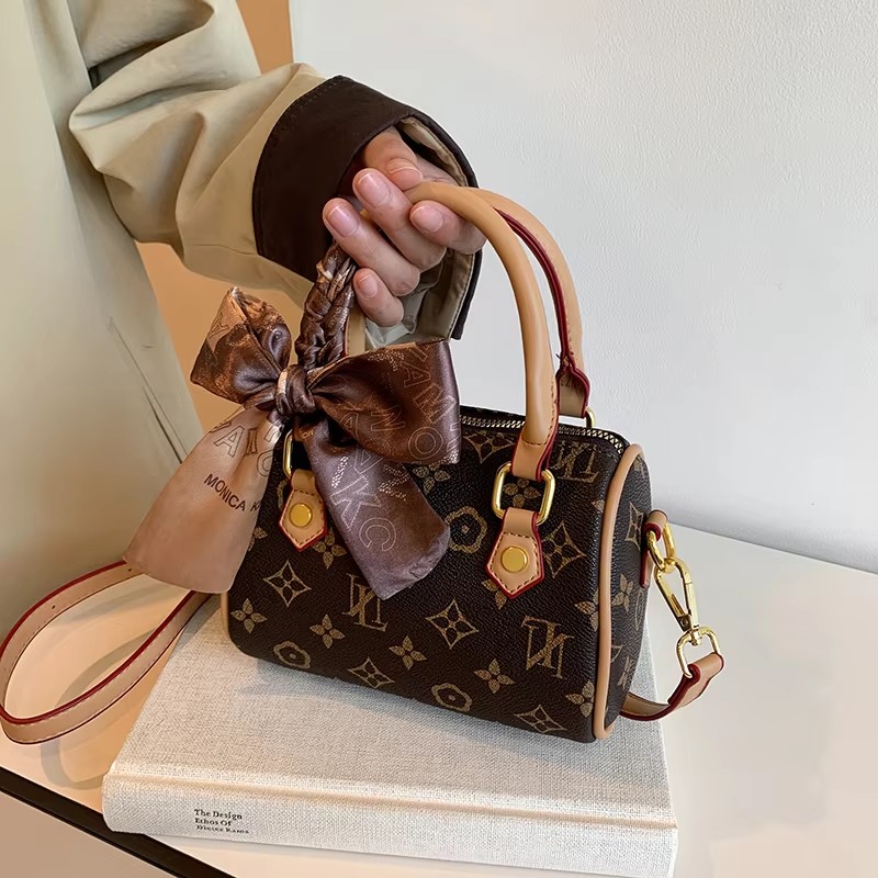 パリシックな高級メッセンジャー財布バッグ - レトロなソリッ - Luxury Bags Paris のレビューと価格