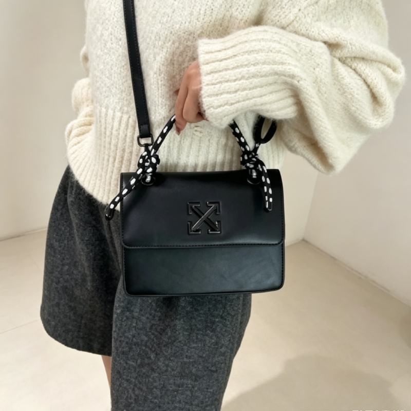 トレンディなパリ風ファッションメッセンジャーバッグ、ラグジュ - Luxury Bags Paris のレビューと価格